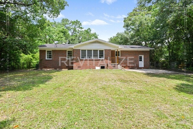 Photo - Beautifully Renovated 3-Bedroom Home with Garage & Spacious Yard in Mobile
