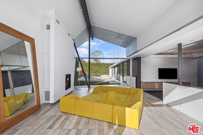 Photo - 3660 Inglewood Blvd