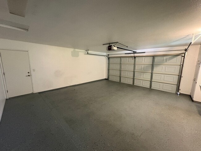 Photo - Beautiful Home with solar Rent Ready!