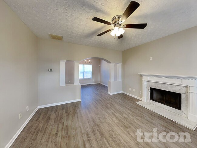 Photo - 213 Forrest Dr