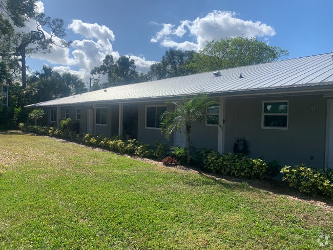 Building Photo - 860 NW 10th Terrace Rental