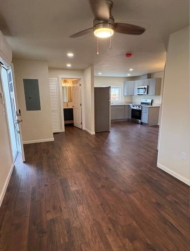 Photo - 613 St Thomas Ln Unit 613 St Thomas Lane #B