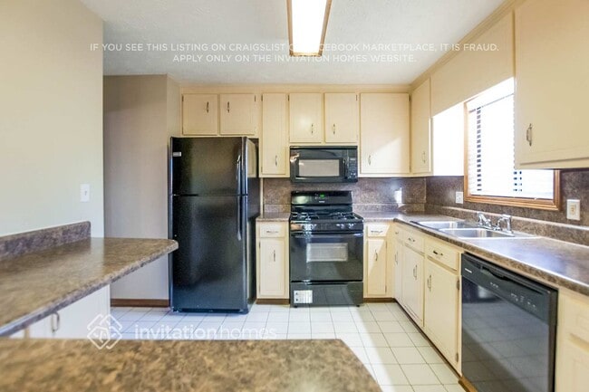 Photo - 3853 Wyntuck Cir NW