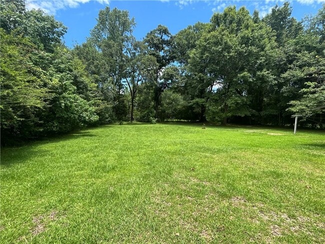 Photo - 110 W 15th St