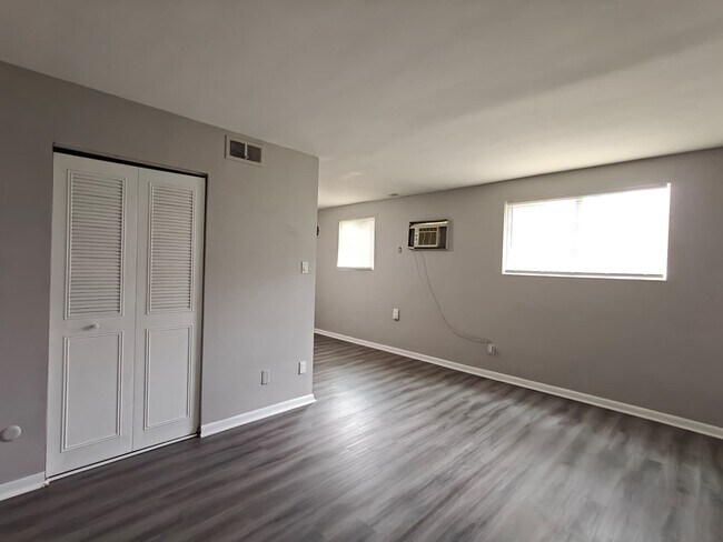 Photo - 7108 Oxford Ave Unidad 59