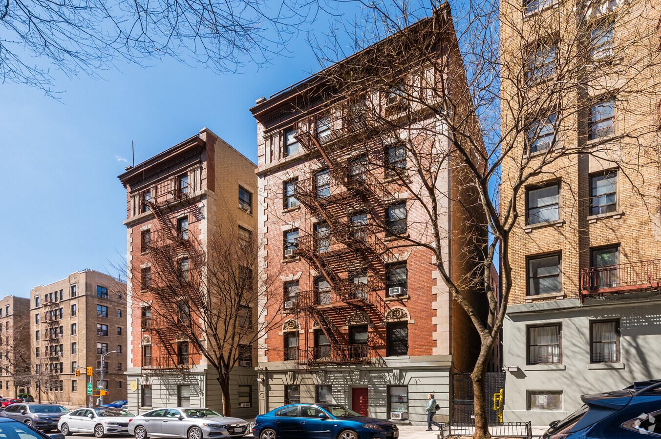 Fotografía del edificio - 100 Cabrini Boulevard