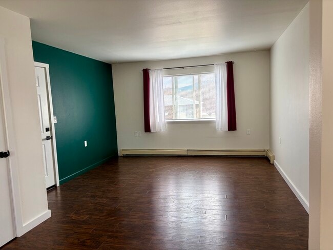 Photo - Helena - Quadplex