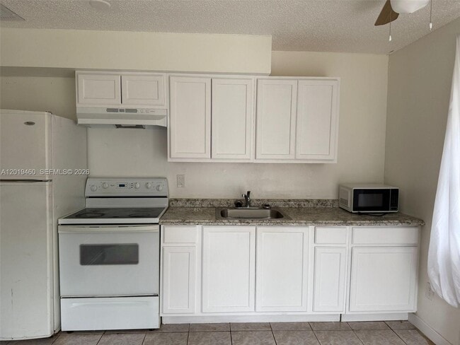 1604 Cypress Dr Unit 1