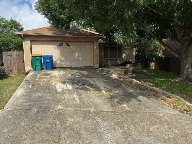 Photo - 8003 Chestnut Manor Dr