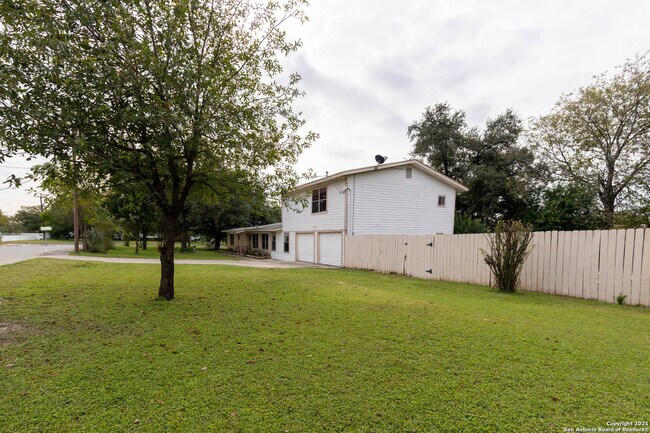 Photo - 224 Shadyview Dr