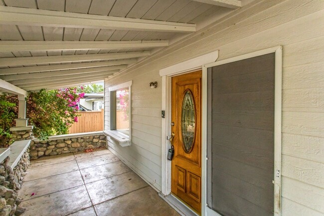 Photo - 1359 Jasper Ave Unidad 1359 Jasper Ave #1