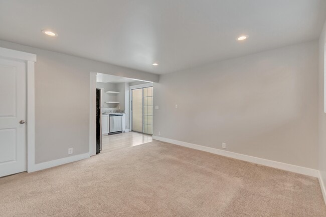 3707 Kentucky Cir
