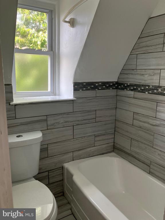 Building Photo - 1127 S 48th St Rental