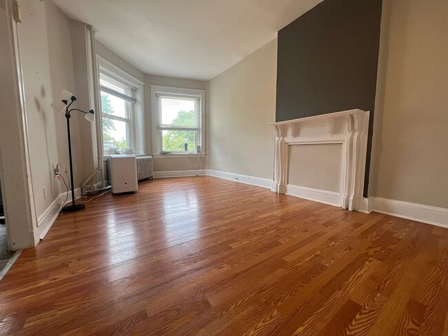 Photo - 703 Newington Ave Unit 2 F