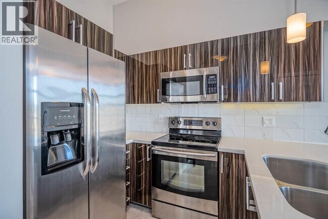 22318 Lougheed Hwy Unit PH 606