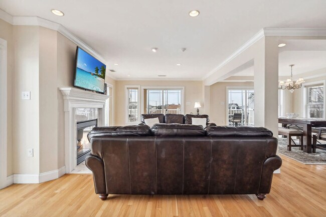 Photo - 9 Lowell St Unit ID1333677P