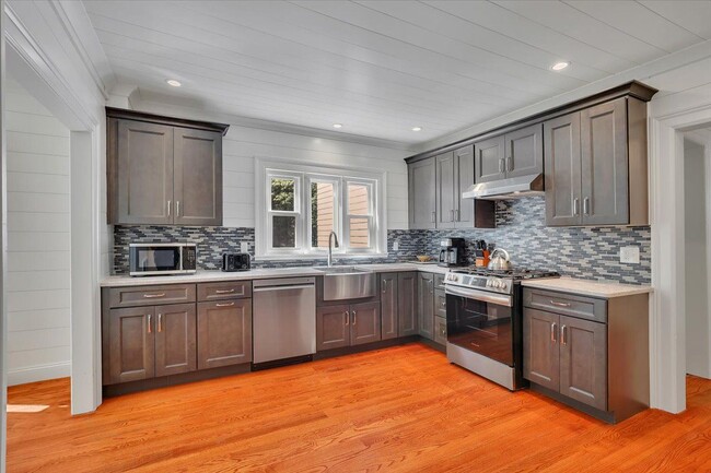 Photo - 272 Norfolk Rd