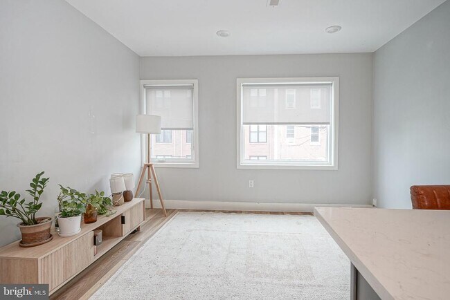 Photo - 1315 N 23rd St Unidad 2