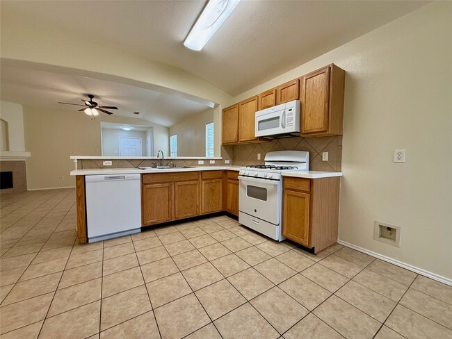 Photo - 3518 Aztec Wood Dr