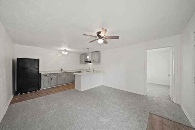 Photo - 602 S 3rd St