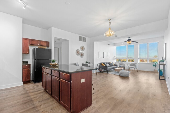 Photo - 6000 N Cicero Ave Unit 404