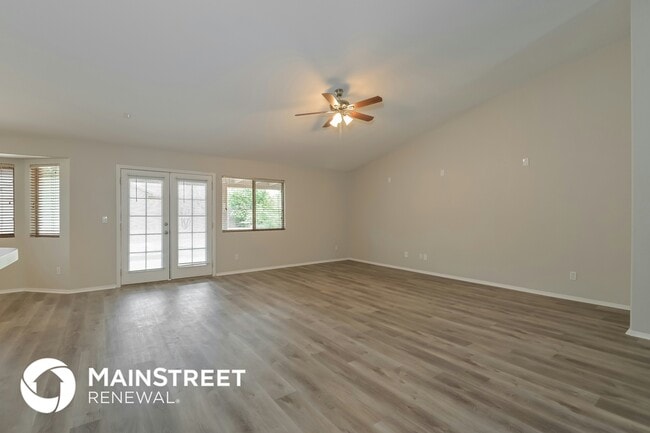 Photo - 10614 E Bridgeport St