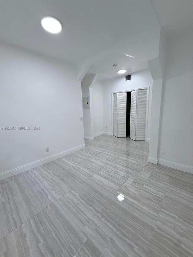 Photo - 928 Euclid Ave Unit 5