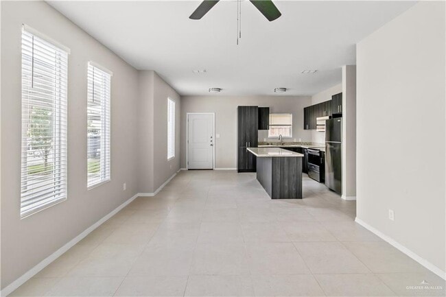 Building Photo - 10 Alta Vista Dr Unit 4