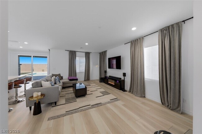 290 Robson Rdg Ln
