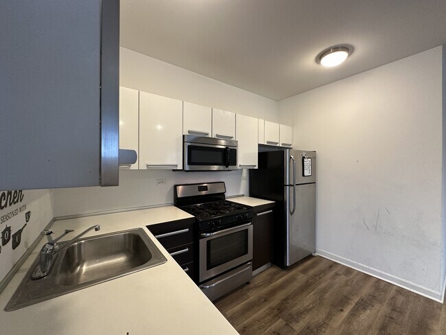 Photo - 1544 W Glenlake Ave Unidad D3