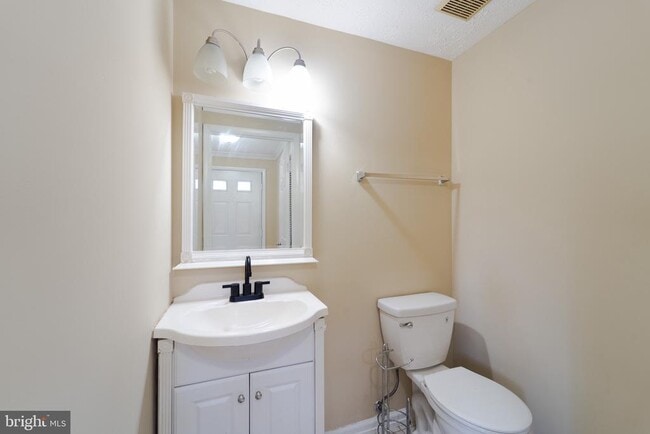 Photo - 5514 Whitfield Ct