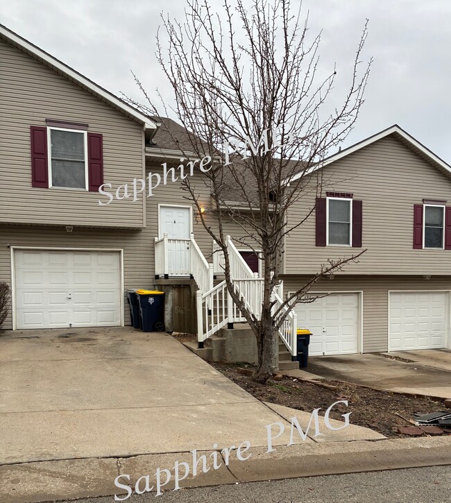 Building Photo - 5621 N Northwood Terrace