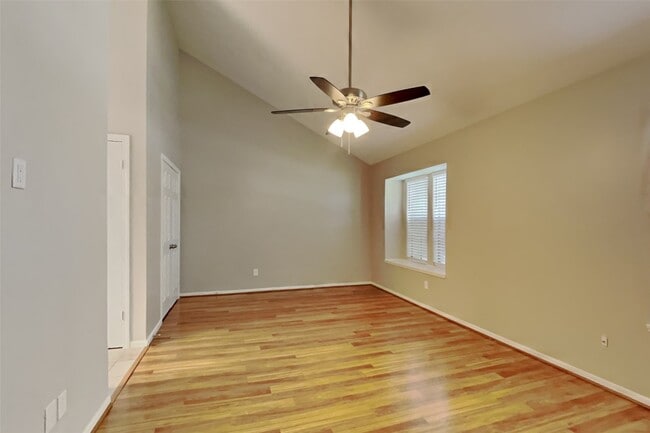 Photo - 15022 Ringfield Dr