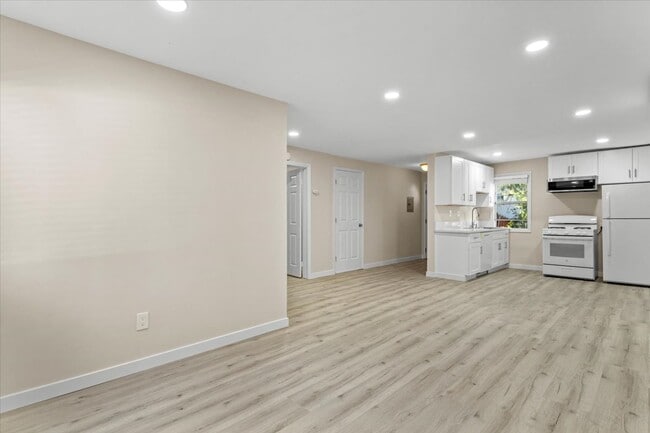 3652 Fredonia Dr Unidad B