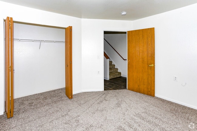 3 BR, 2 BA