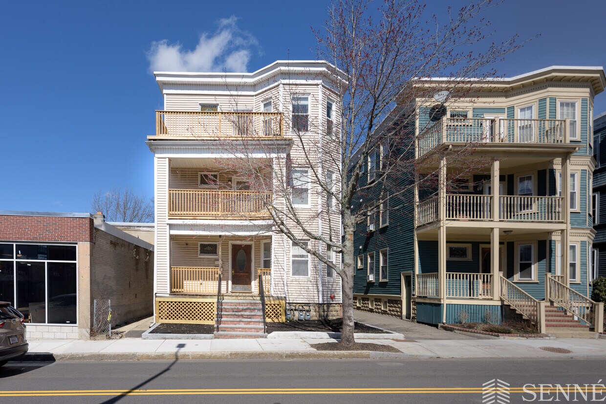 Photo - 279 Concord Ave (Cambridge, MA)