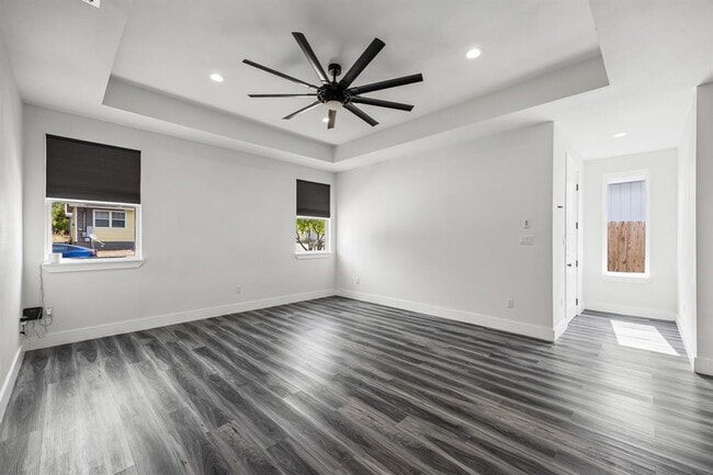 Photo - 813 Chihuahua St