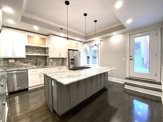 Photo - 209 Green St Unit 2