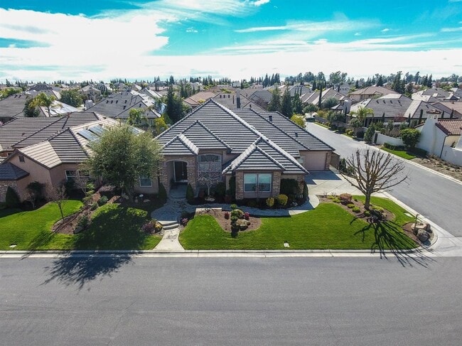 Photo - Luxury Unfurnished Single-Story Custom Home for Lease in Copper Ridge