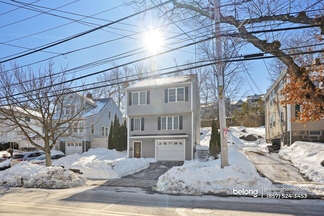 Photo - 127 Centre St