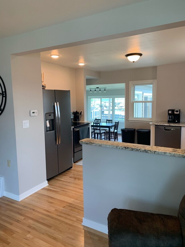 Photo - 84 E North Water St