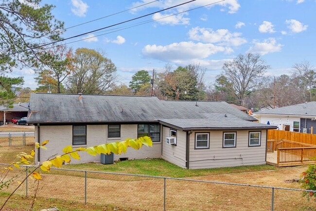 Photo - ?969 Oak Grove Road West Homewood!