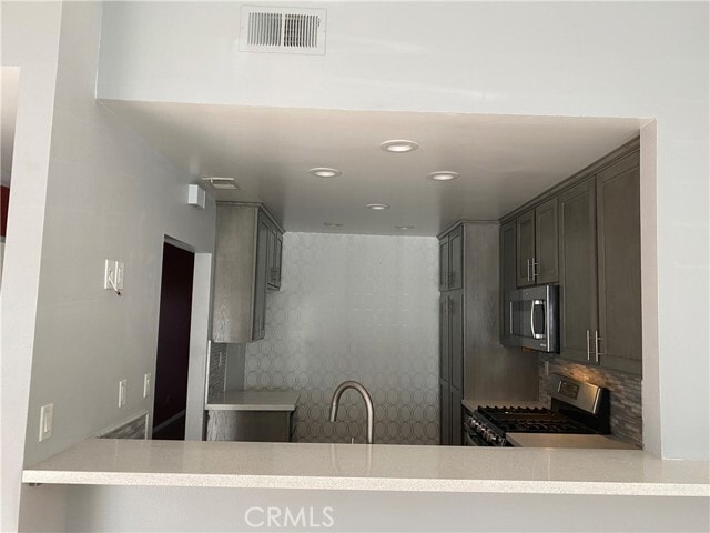 Photo - 855 Tangerine St