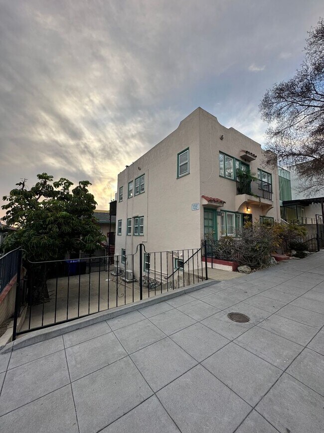 2446 India St