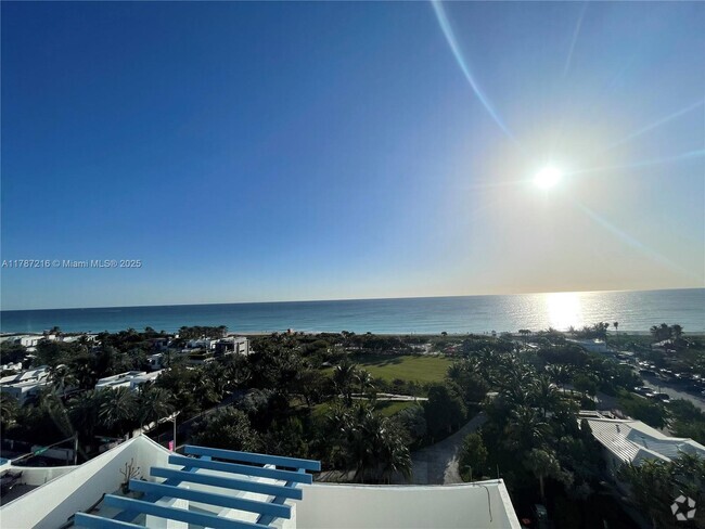 Building Photo - 7600 Collins Ave Unit 1206 Rental