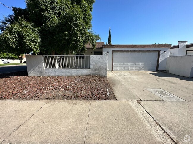 Building Photo - 2601 El Goya Dr Rental