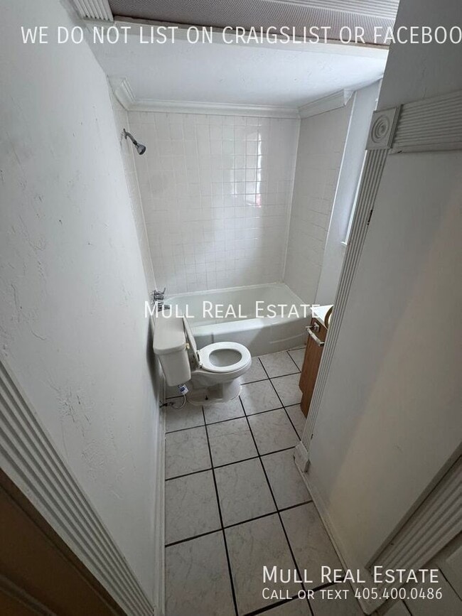 Photo - 6908 1/2 NW 42nd Street-Upstairs Unit Upstairs