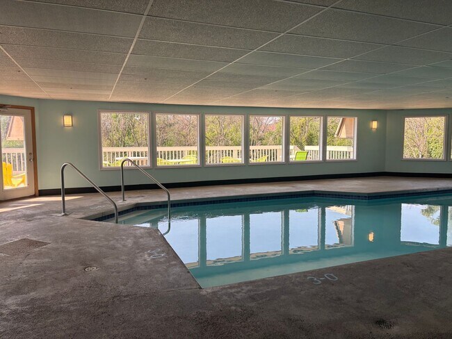 Willow Creek Apartments