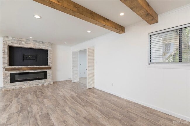 Photo - 21 Orchid Ave