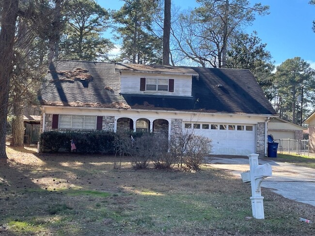 Photo - Beautiful 4 Bedroom Southern Hills Home